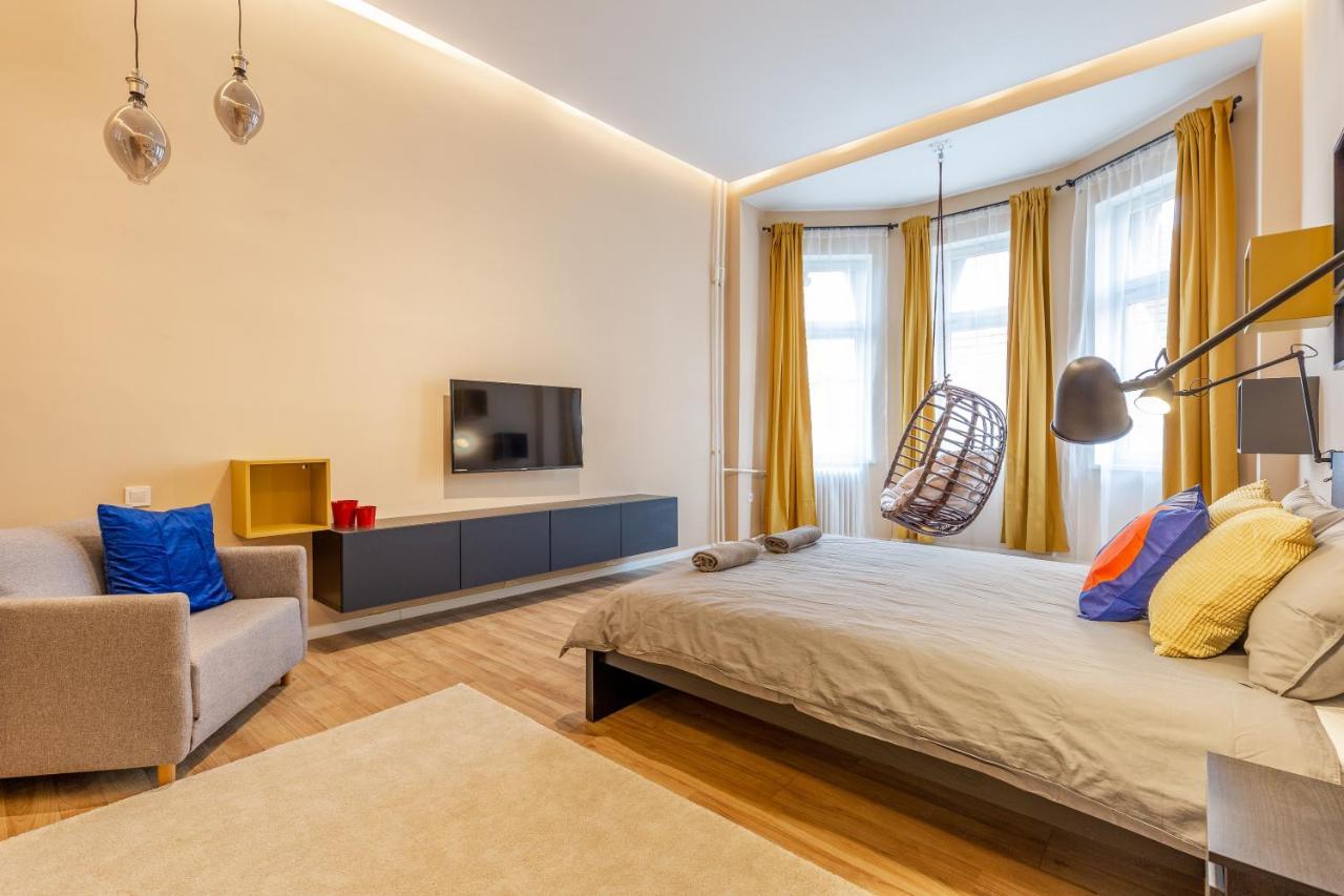 W24- Boutique Apartments, Best Location. By Bqa Budapest Bagian luar foto
