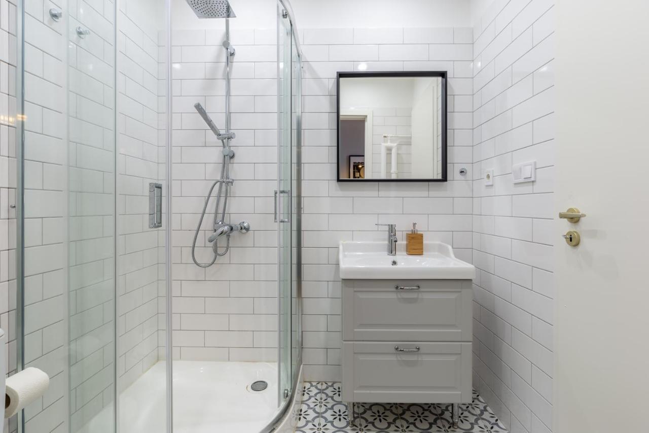 W24- Boutique Apartments, Best Location. By Bqa Budapest Bagian luar foto